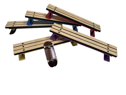 Leefai Fingerboard wood bench