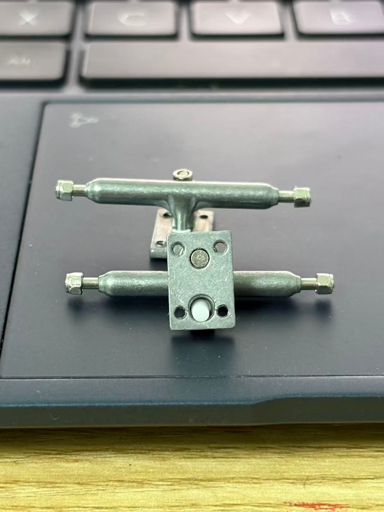 LEEFAI Pro fingerboard trucks G5/5.0-- 26/ 32/34mm