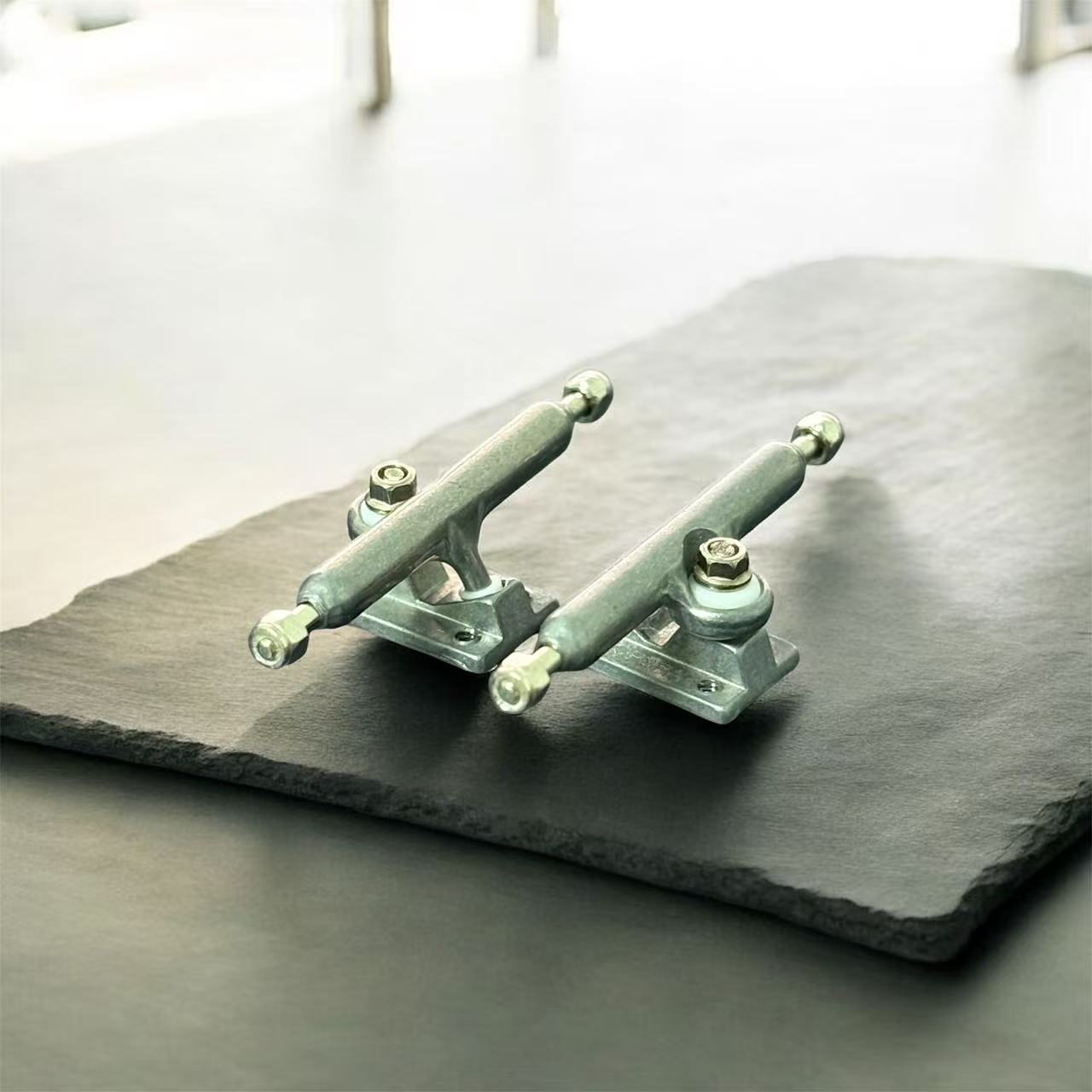 LEEFAI Pro fingerboard trucks G5/5.0-- 26/ 32/34mm