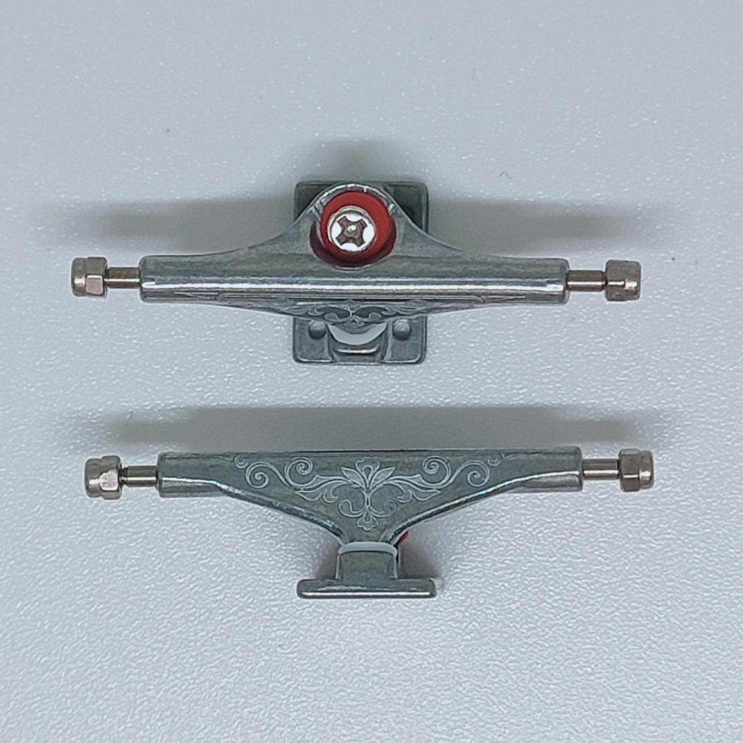 Leefai  Pro Fingerboard Trucks Engraved Royalty Style- 35MM