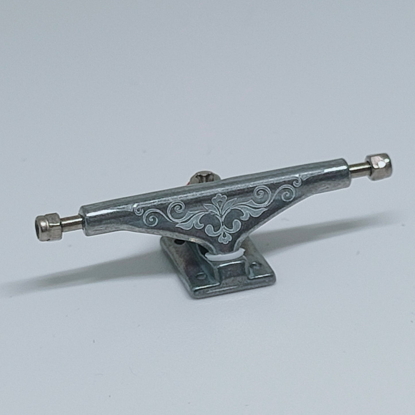 Leefai  Pro Fingerboard Trucks Engraved Royalty Style- 35MM
