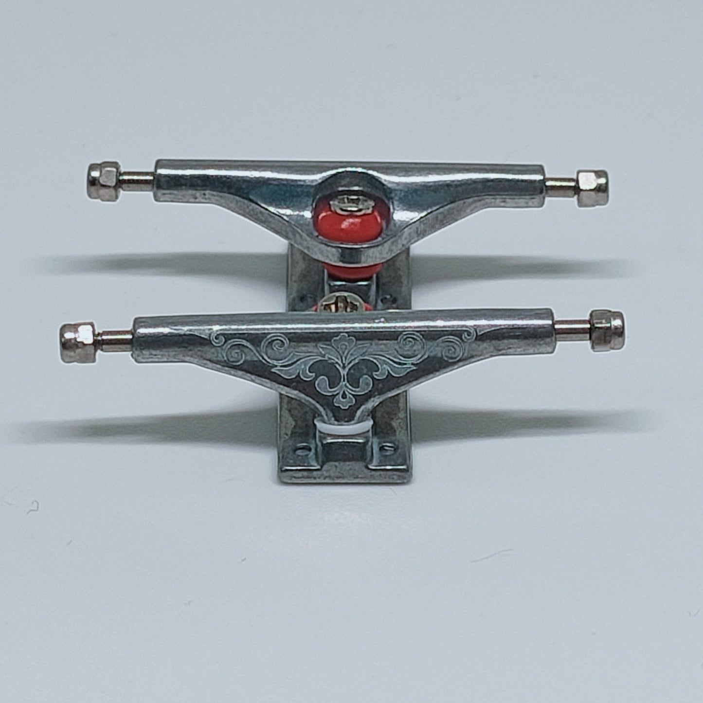 Leefai  Pro Fingerboard Trucks Engraved Royalty Style- 35MM