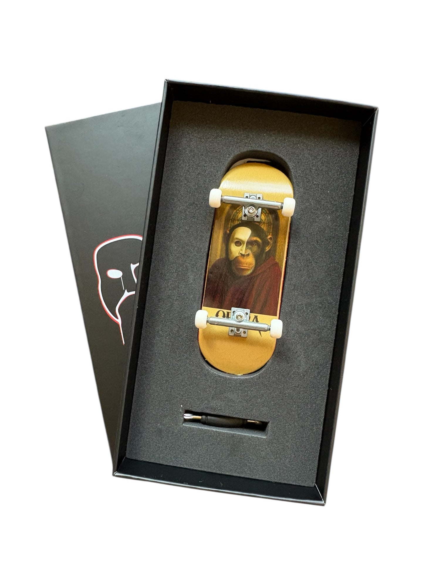 OP3RA REAL WEAR Pro Fingerboard Complete 32/34X96mm-Planet of the OP3RA