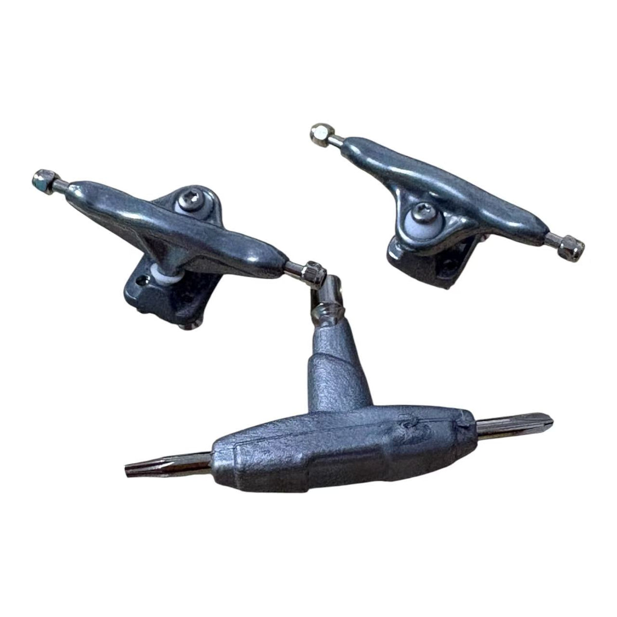 LEEFAI Pro fingerboard trucks  P-CODE -32/34mm in Raw color