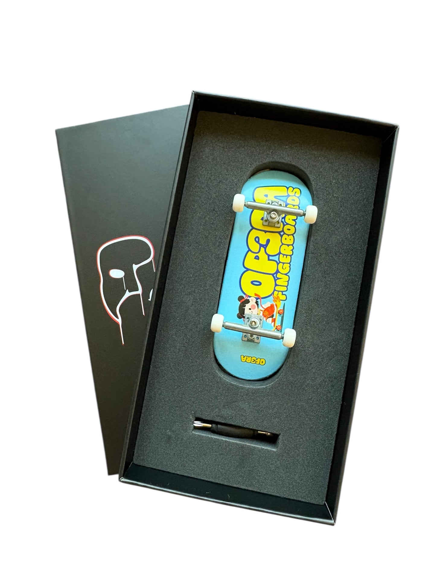OP3RA REAL WEAR Pro Fingerboard Complete 32/34X96mm-Skatting girl